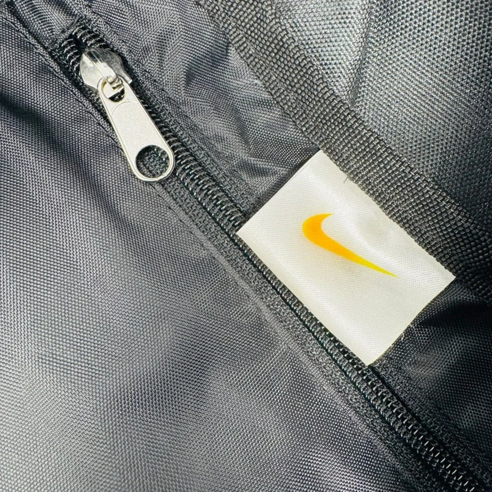 Vintage Nike Duffle Bag Black Gray White Swoosh Logo Gym Travel‎ Carry On Sport